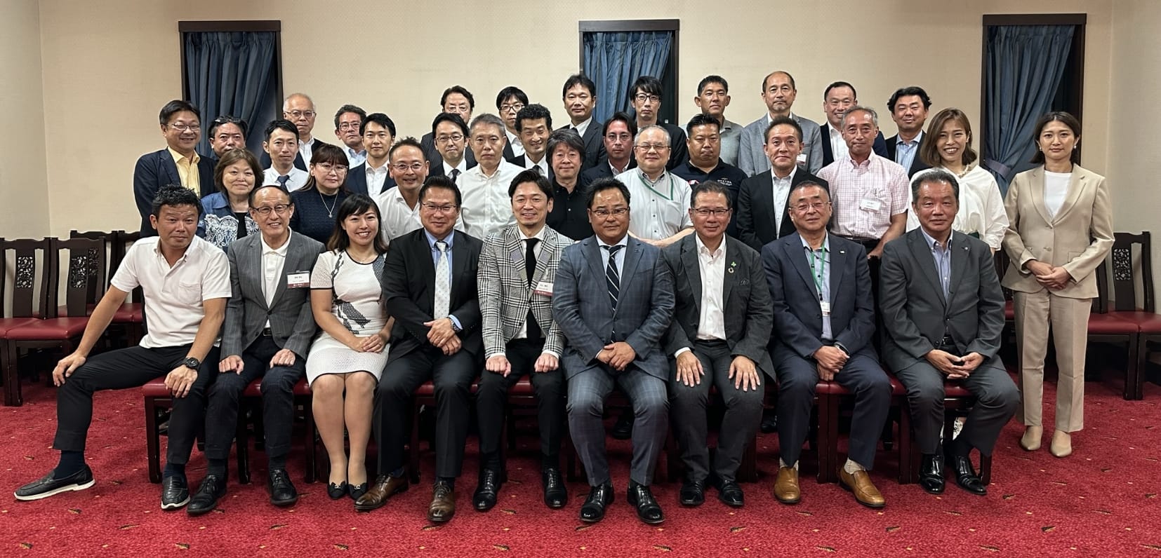 盛心塾神戸の集合写真